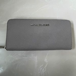 Michael Kors wallet - taupe
